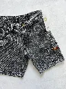 Bermuda jean cargo un bolsillo y tira 2.webp